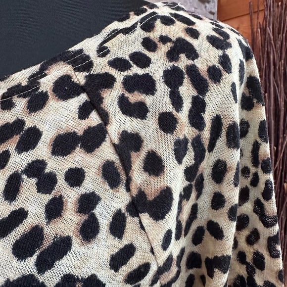 EXPRESS Mob Wife Leopard Animal Print Long Sleeve High Low Baddies Sweater Sz M - Picture 12 of 16